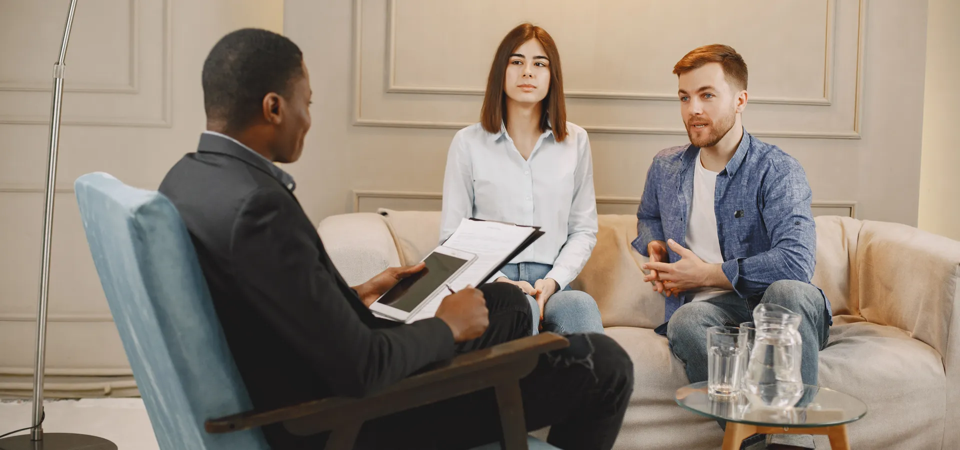Family in a supportive therapy environment